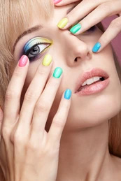 blapastel-color-nails-Bossy-nails